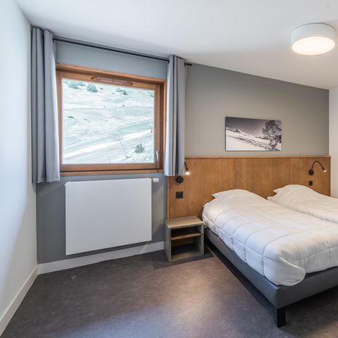 Apartment 6 persons - Superior 2-room flat with sleeping area sleeps 6
