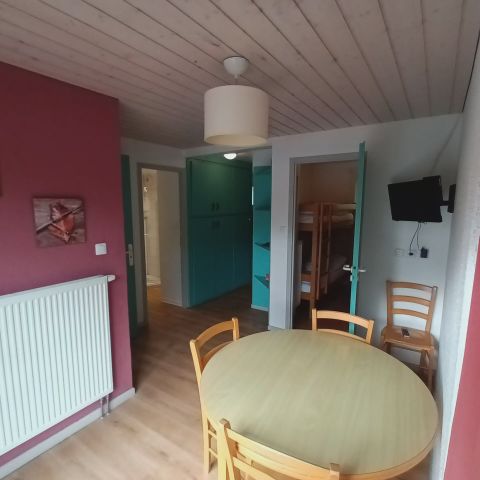 COUNTRY HOUSE 4 people - 3 pieces