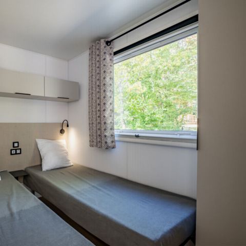 MOBILE HOME 4 people - Premium 2-Bedroom Mobile Home for 4 People
