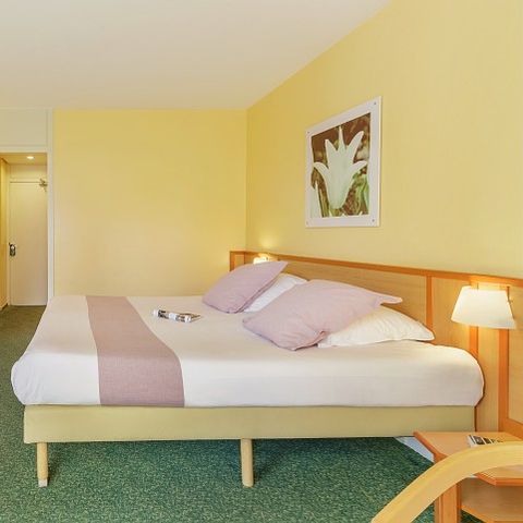 BEDROOM 2 people - Hotel room BF125