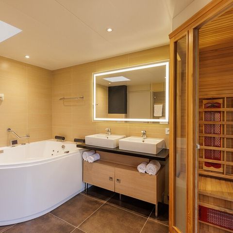 BUNGALOW 6 people - VIP CH2733