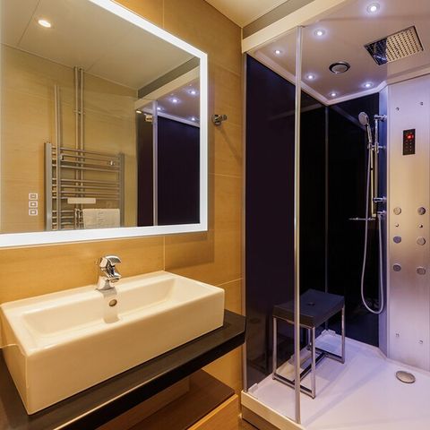 BUNGALOW 6 people - VIP CH2733