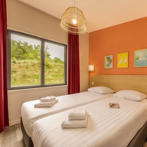 UNUSUAL ACCOMMODATION 12 people - VIP Wood Cottage for 12 people CH870