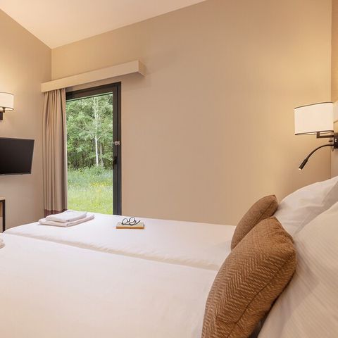 Bungalow 8 persons - VIP TF2333 Renewed