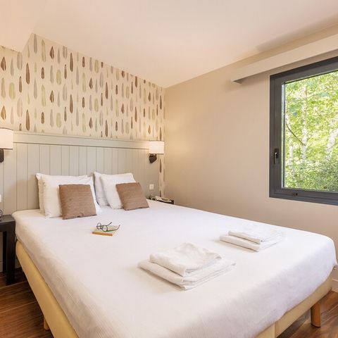 Bungalow 8 persons - VIP TF2333 Renewed