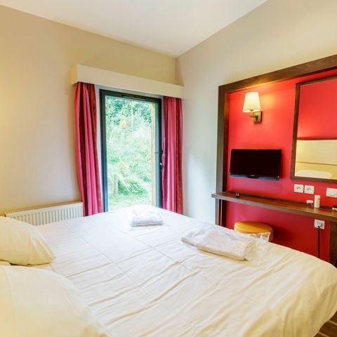 HOUSE 12 people - VIP TF962