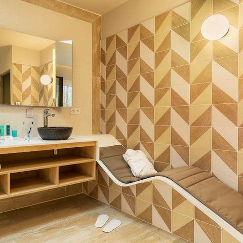 BUNGALOW 4 people - VIP Exclusive TF970