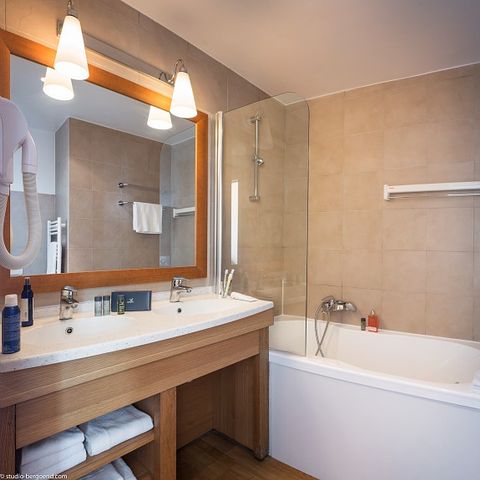 BUNGALOW 4 people - VIP Lake LA898