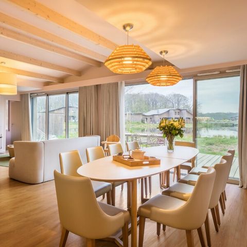 BUNGALOW 8 people - VIP VN1034