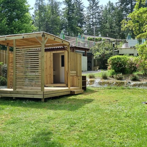Pitch - Pitch Luxe Plus - Individual sanitary facilities + Terrace