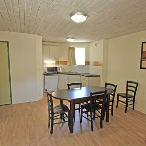 COUNTRY HOUSE 7 people