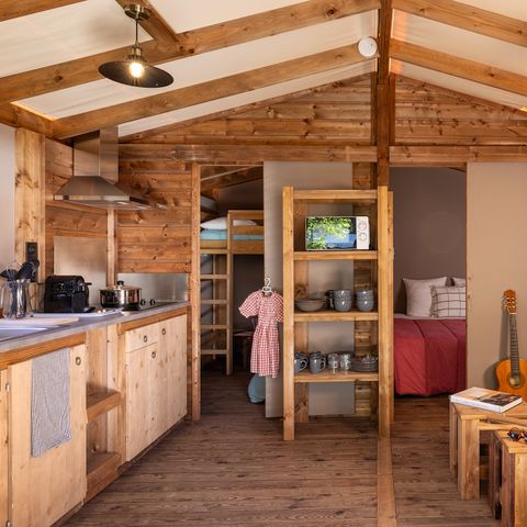 CANVAS AND WOOD TENT 4 people - Cosy Glamping, 2bed, 1bath