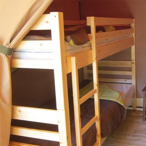 Canvas and wooden tent 5 persons - Lodge VICTORIA 30m² - Luxury finish (Saturday to Saturday)