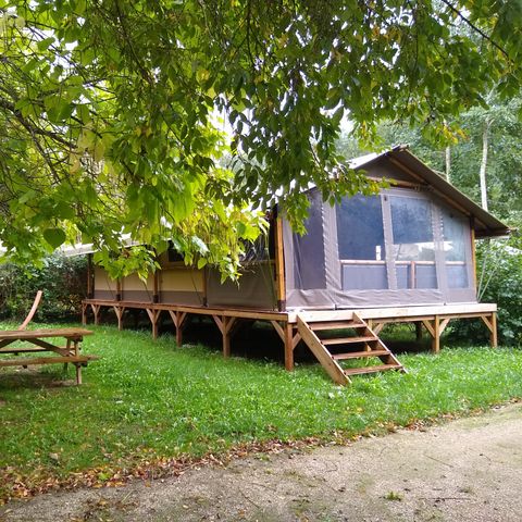 CANVAS AND WOOD TENT 5 people - Copy Logde KENYA 46m² (Wednesday to Wednesday)