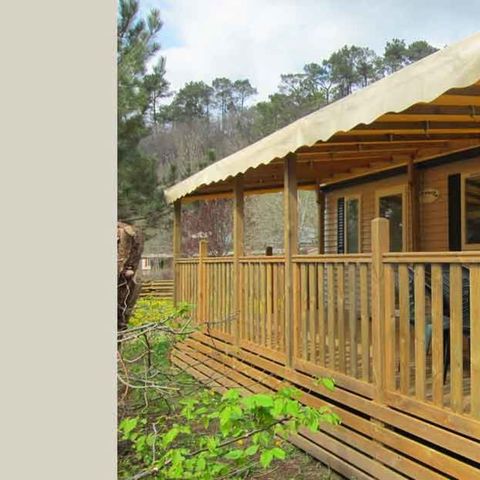 MOBILE HOME 6 people - 3 bedrooms, sleeps 6, integrated terrace, no air conditioning