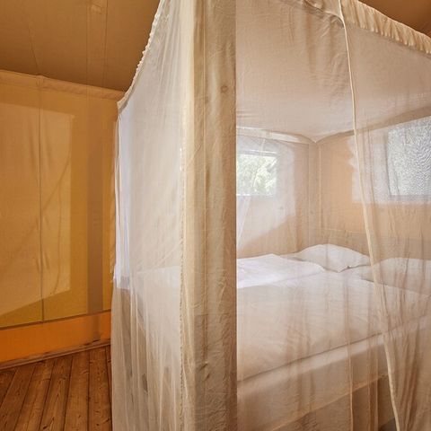 CANVAS AND WOOD TENT 6 people - Lodge PZ995
