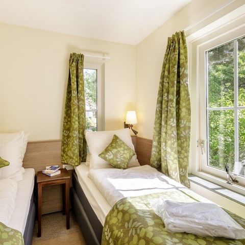 HOUSE 10 people - VIP PZ989