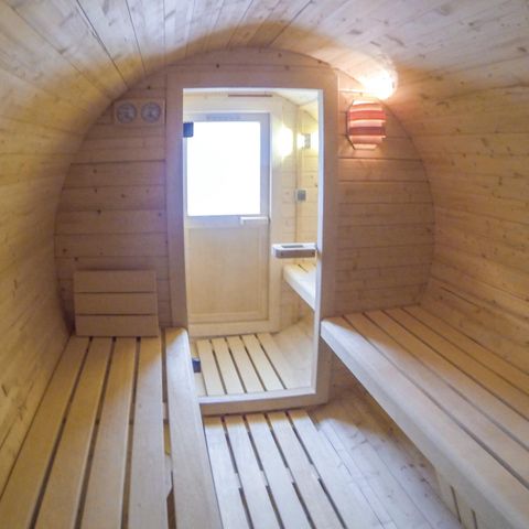 House 4 persons - DMR631