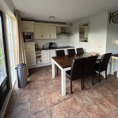 HOUSE 4 people - Notary