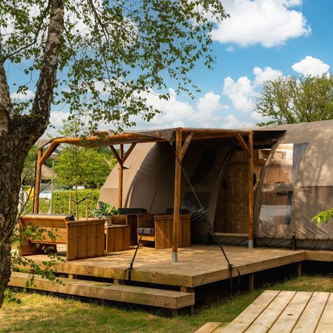 TENT 4 people - Riverdome with private sanitary facilities