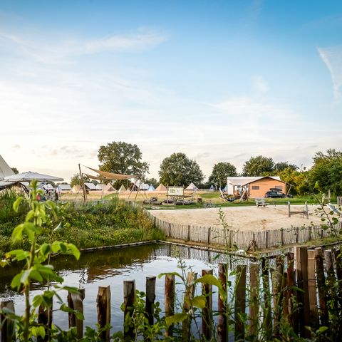 Tent 4 persons - Buurman's Awajitentje