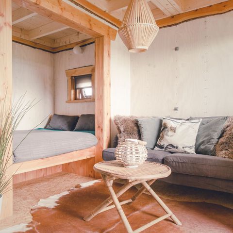 UNUSUAL ACCOMMODATION 5 people - Treehouse