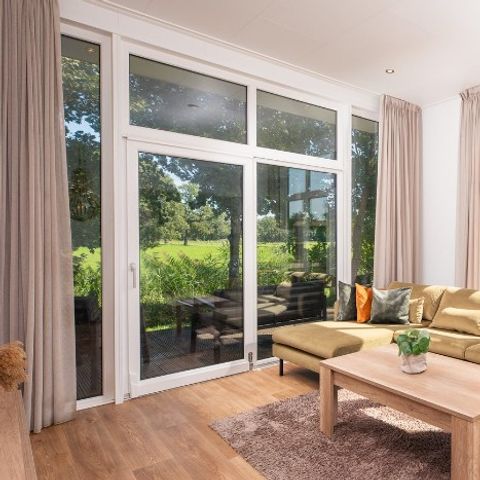 CHALET 6 people - River Cabin with hot tub