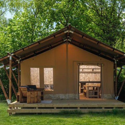 CANVAS AND WOOD TENT 8 people - with private bathroom