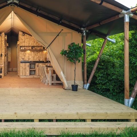 CANVAS AND WOOD TENT 8 people - with private bathroom
