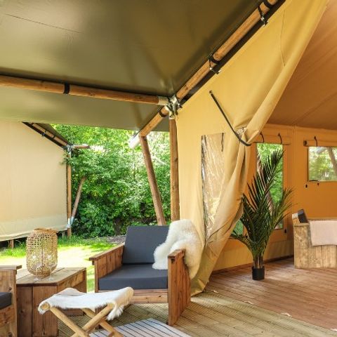 Canvas and wooden tent 8 persons - with private bathroom