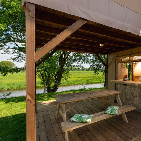 UNUSUAL ACCOMMODATION 6 people - Treehouse tent on the Regge with private sanitary facilities