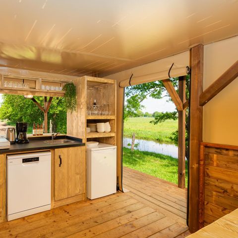 UNUSUAL ACCOMMODATION 6 people - Treehouse tent on the Regge with private sanitary facilities