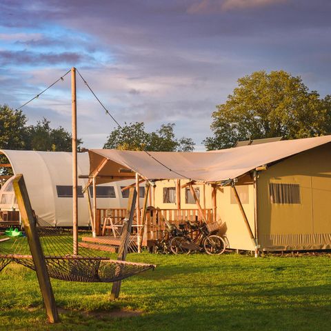 HOUSE 32 people - 6x luxury glamping tent