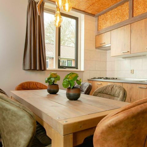 Bungalow 8 persons - Children's bungalow with hot tub