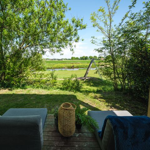 Bungalow 2 persons - River Lodge 'Wellnesshuus' with bubble bath, sauna, bathtub and sunshower
