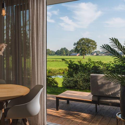 Bungalow 2 persons - River Lodge 'Wellnesshuus' with bubble bath, sauna, bathtub and sunshower