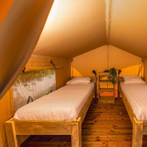 Accommodation 6 persons - Treehouse tent with bubble bath