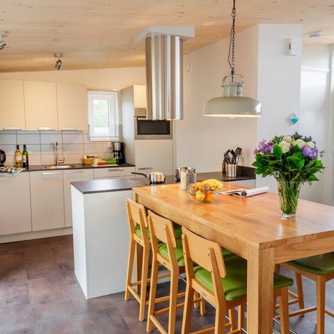 UNUSUAL ACCOMMODATION 6 people - Houseboat EH674