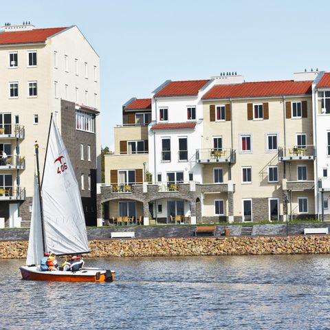 APARTMENT 4 people - VIP Waterfront Suite EH904