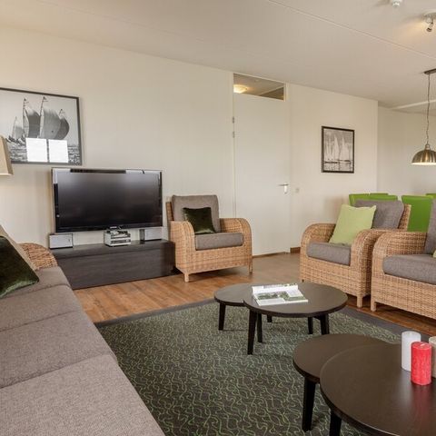 HOUSE 12 people - VIP Waterfront Suite EH912