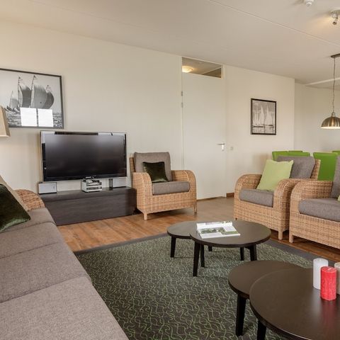 HOUSE 12 people - Waterfront suite VIP EH912