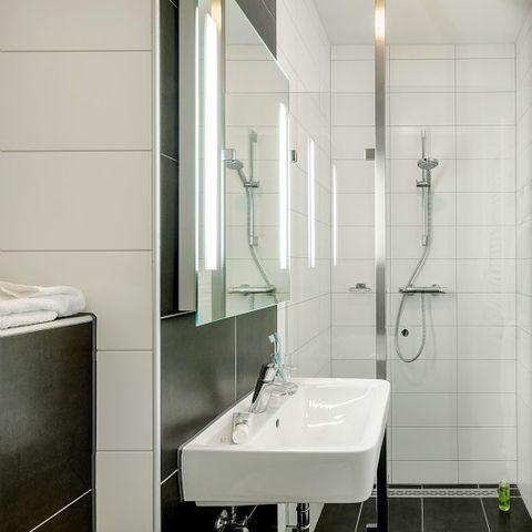 APARTMENT 6 people - VIP Waterfront Suite EH906