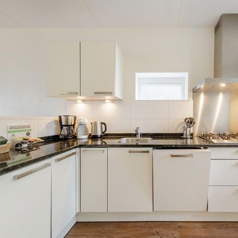 APARTMENT 6 people - VIP Waterfront Suite EH906