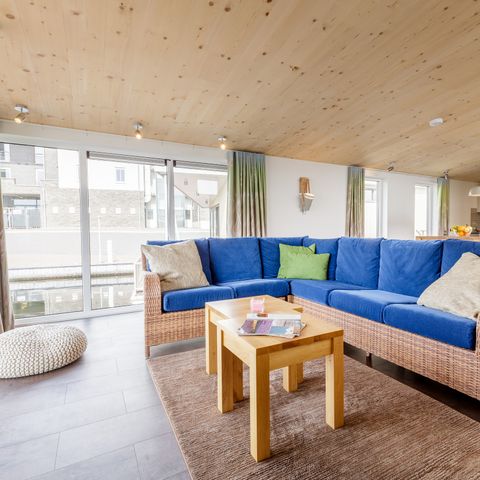 UNUSUAL ACCOMMODATION 6 people - Floating house 6 people