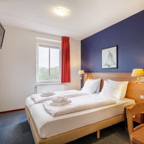 APARTMENT 4 people - VIP Waterfront Suite EH904