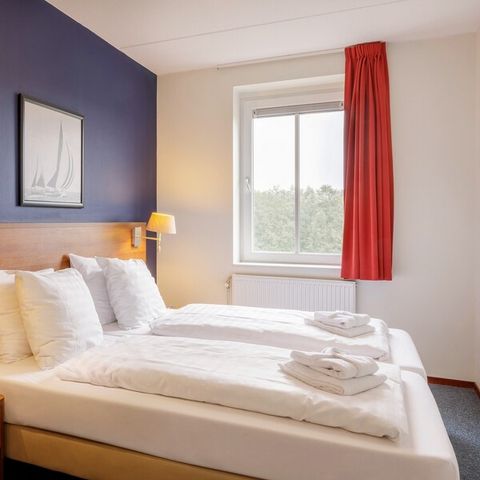 APARTMENT 6 people - Waterfront suite VIP EH906