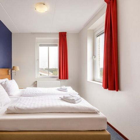 HOUSE 12 people - VIP Waterfront Suite EH912