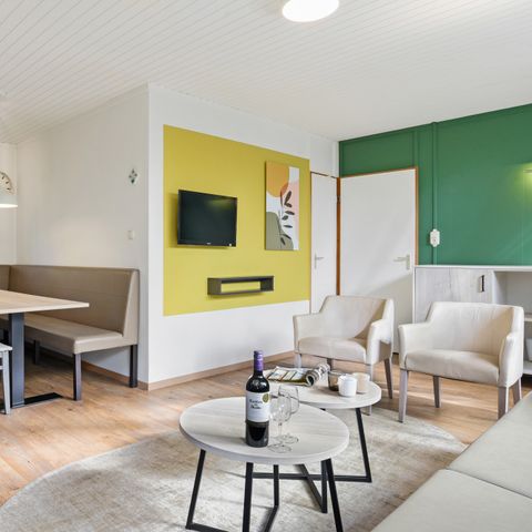 BUNGALOW 8 people - 8C1 (max. 6 adults)
