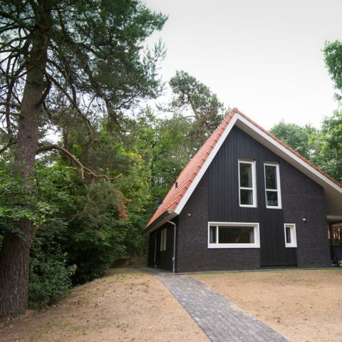 Bungalow 8 persons - 8L