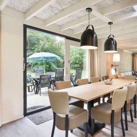 HOUSE 10 people - 10B